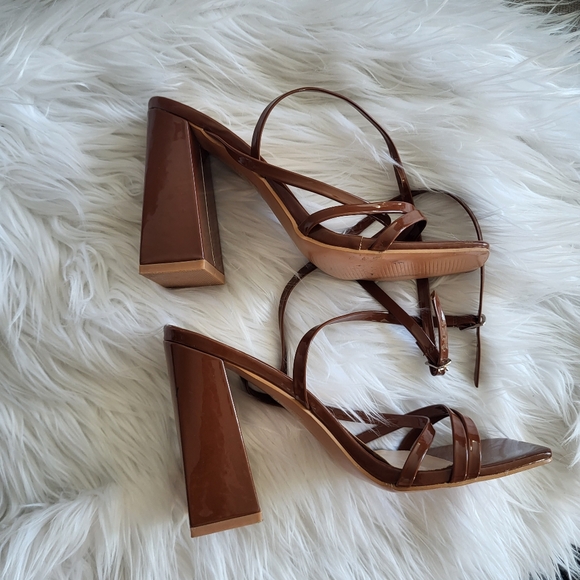 Pretty Little Things Dark Brown Strappy Block Heel Ladies Sandal Shoes Size 9 - Picture 5 of 10